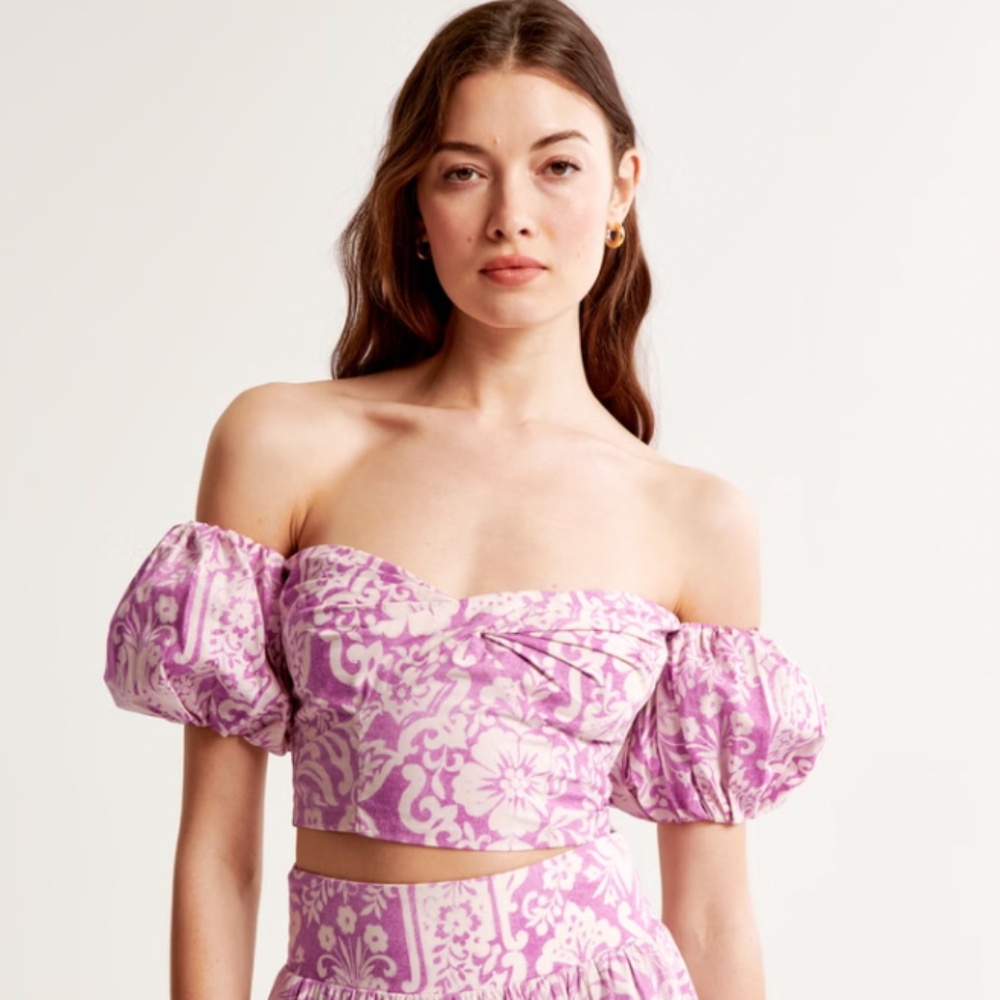 NWT Abercrombie Poplin Off-the-Shoulder Top